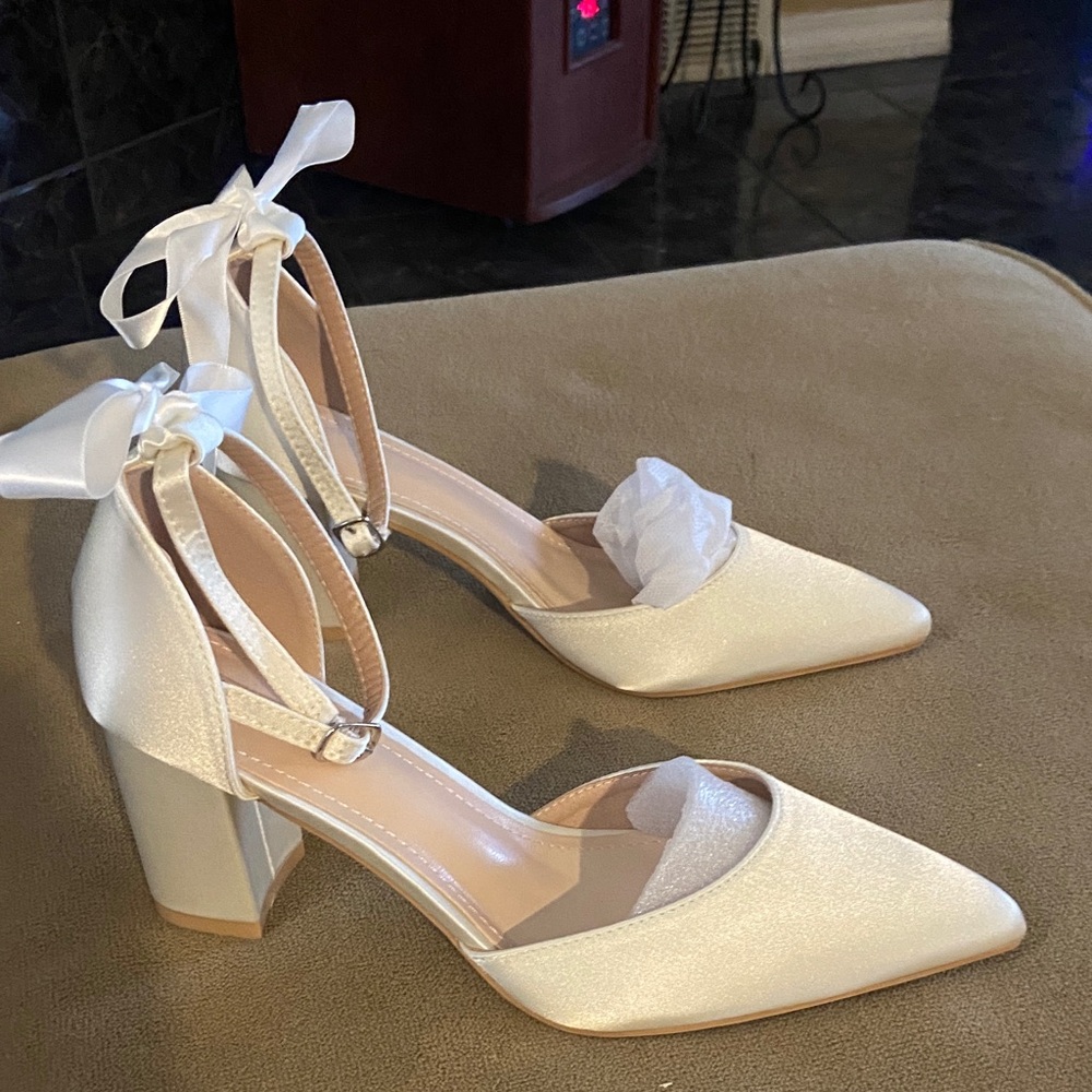 SHEIN Cream Block Heel Women's Shoes